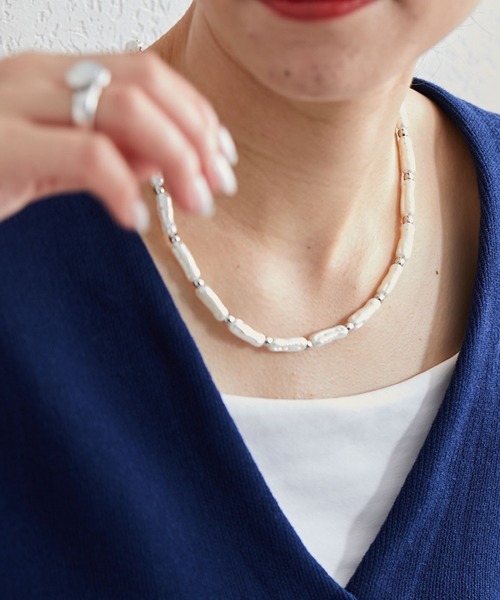 CIAOPANIC TYPY（チャオパニックティピー）の「lilバロックパール風ビーズネックレス（ネックレス・レディース・ゴールド/シルバー・ONE SIZE）」の2枚目の写真