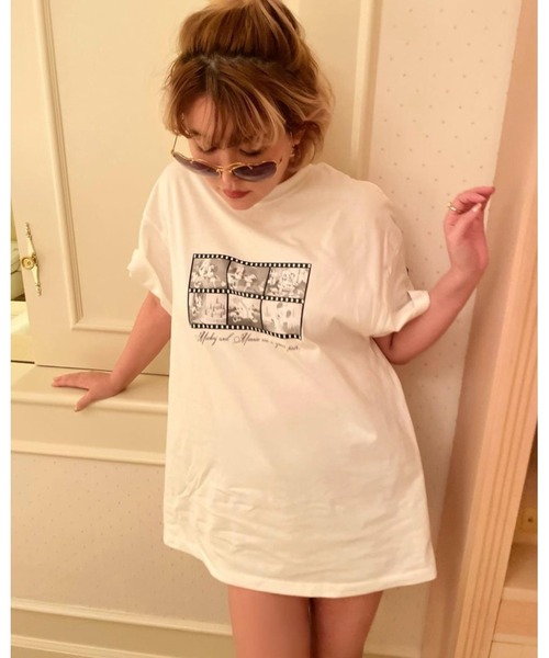 epine(エピヌ)の「<Mickey & Minnie> Film TEE(Tシャツ/カットソー・レディース・ブラック/ホワイト・M/S)」の4枚目の写真