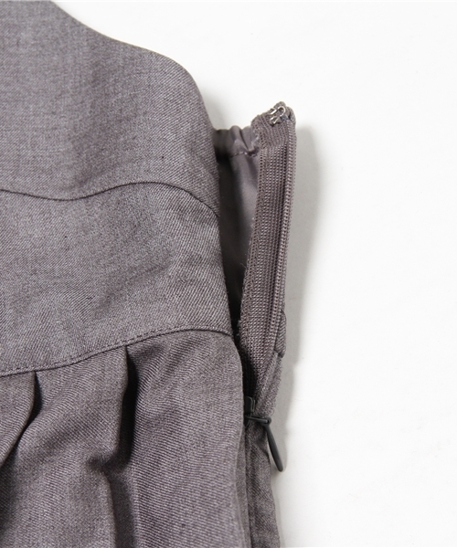 DISCOAT(ディスコート)の「【Discoat】プリーツキャミ(シャツ/ブラウス・レディース・オフホワイト/グレー・フリ-)」の5枚目の写真