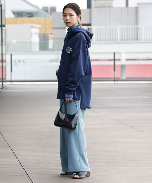 Ray BEAMS（レイビームス）の「Ray BEAMS / クロコ風 ミニ バッグ（トートバッグ・レディース・ブラック/ピンク/ブルー・ONE SIZE）」の10枚目の写真