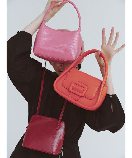 Ray BEAMS（レイビームス）の「Ray BEAMS / クロコ風 ミニ バッグ（トートバッグ・レディース・ブラック/ピンク/ブルー・ONE SIZE）」の6枚目の写真