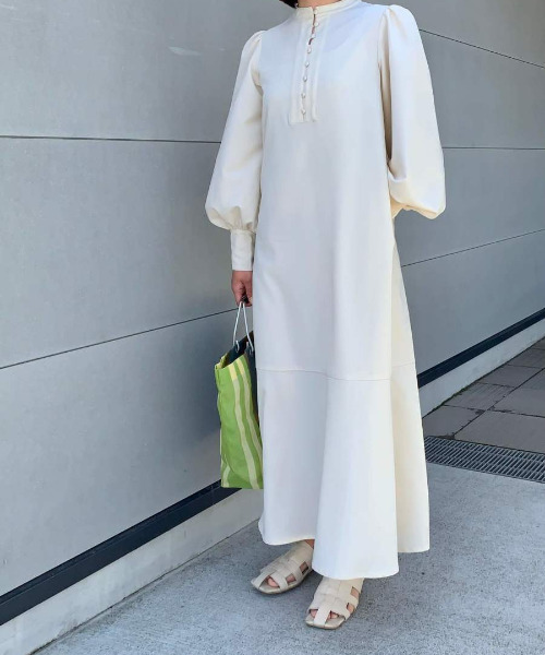 ISOOK（アイスー）の「Volume sleeve mermaid one-piece / ボリュームスリーブマーメイドワンピース（mi original item）（ワンピース・レディース・アイボリー/ブラック・FREE）」の17枚目の写真