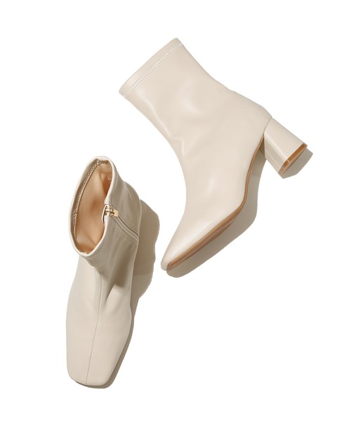 Juze（ジュゼ）の「【抗菌防臭】スクエアトゥストレッチヒールブーツ（ブーツ・レディース・ブラック/キナリ/ブラック系その他/ゴールド・L/LL/M/S）」の2枚目の写真