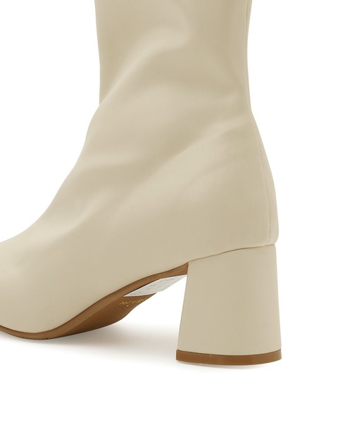 Juze（ジュゼ）の「【抗菌防臭】スクエアトゥストレッチヒールブーツ（ブーツ・レディース・ブラック/キナリ/ブラック系その他/ゴールド・L/LL/M/S）」の7枚目の写真