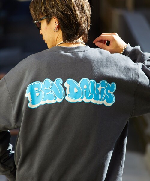 BEN DAVIS（ベンデイビス）の「【BEN DAVIS/ベンデイビス】別注タギングバックプリントクルーネックスウェット/裏起毛/ユニセックス（スウェット・メンズ・チャコールグレー/ライトグレー/ブルー/グリーン・SMALL/MEDIUM/LARGE/X-LARGE）」の22枚目の写真