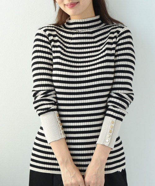 INTERPLANET(インタープラネット)の「ボトルネックヒートプルオーバー(ニット/セーター・レディース・オフホワイト/ブラック/マスタード/ホワイト系/ブルー・FREE)」の2枚目の写真