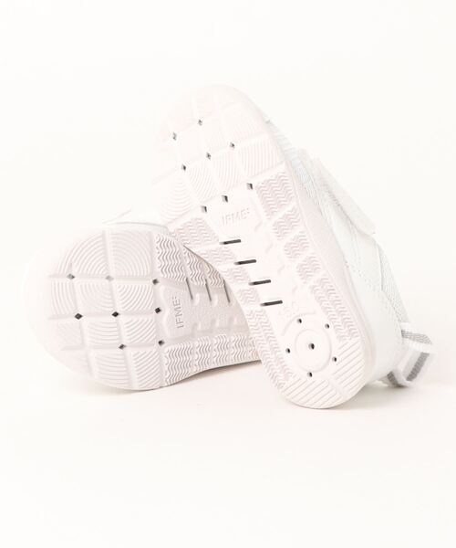 IFME（イフミー）の「《IFME》IFME ｽｸｰﾙﾜﾝﾏｼﾞｯｸ SC-0009（スリッポン・キッズ・レッド/ホワイト/ネイビー・15.0cm/15.5cm/18.0cm/18.5cm/21.0cm/24.0cm/17.0cm/17.5cm/19.5cm/20.0cm/23.0cm/16.0cm/19.0cm/20.5cm/22.5cm/21.5cm/23.5cm/16.5cm/22.0cm）」の6枚目の写真