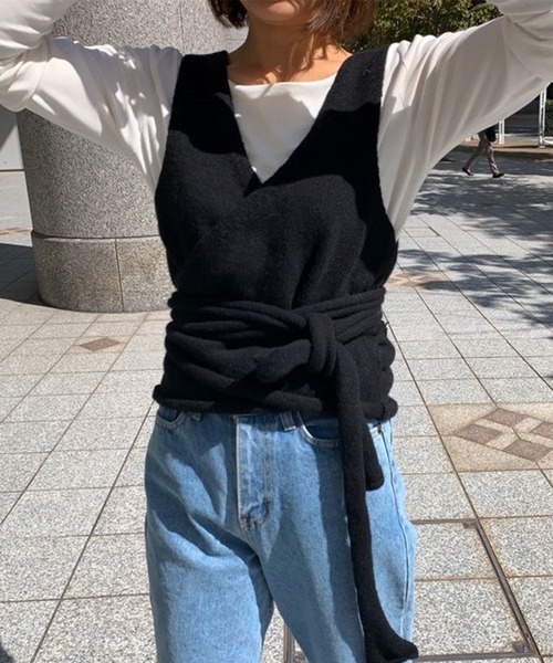 Isn't She?(イズントシー)の「カシュクールリボンビスチェ(ニット/セーター・レディース・ブラック/ベージュ・FREE)」の13枚目の写真