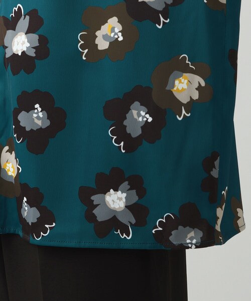 tk.TAKEO KIKUCHI（ティーケータケオキクチ）の「◆ぽっぷレトロフラワーシャツ（ユニセックスアイテム）（シャツ/ブラウス・メンズ・ダークグリーン系3/ブラック系3/グレー系その他4・01/02/03）」の14枚目の写真