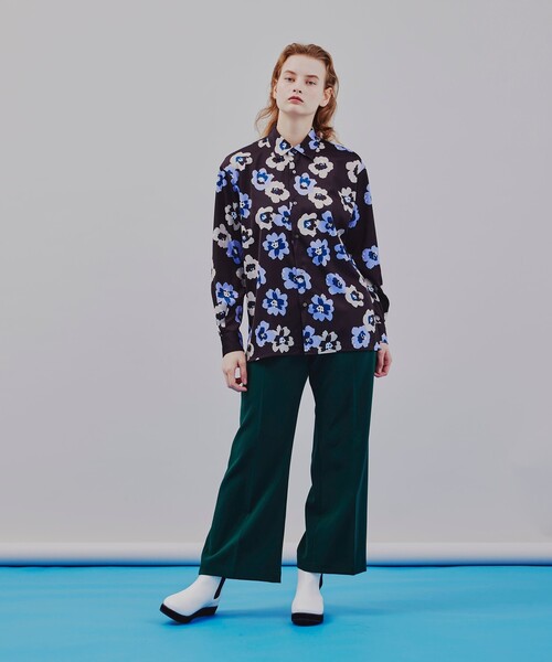 tk.TAKEO KIKUCHI（ティーケータケオキクチ）の「◆ぽっぷレトロフラワーシャツ（ユニセックスアイテム）（シャツ/ブラウス・メンズ・ダークグリーン系3/ブラック系3/グレー系その他4・01/02/03）」の17枚目の写真