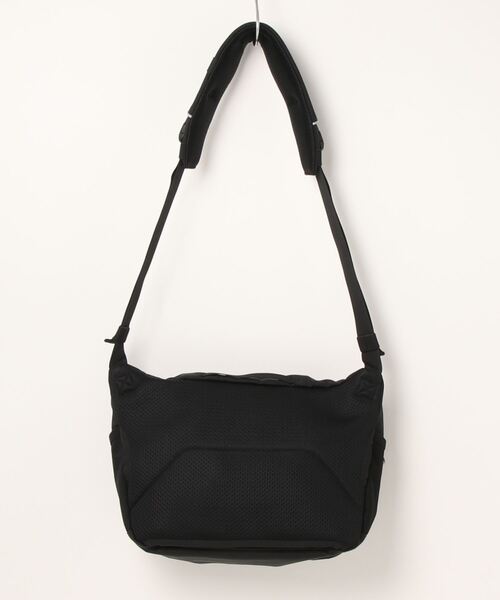 THE NORTH FACE（ザノースフェイス）の「THE NORTH FACE Baby Sling Bag NMB82250（抱っこ紐