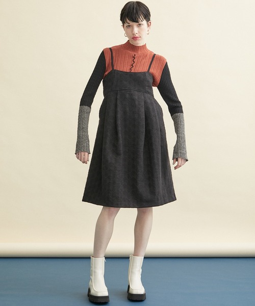 INella(イネラ)の「【INella/イネラ】ジオメトリックジャガードミニワンピース(ワンピース・レディース・ブラック/その他2・FREE)」の4枚目の写真