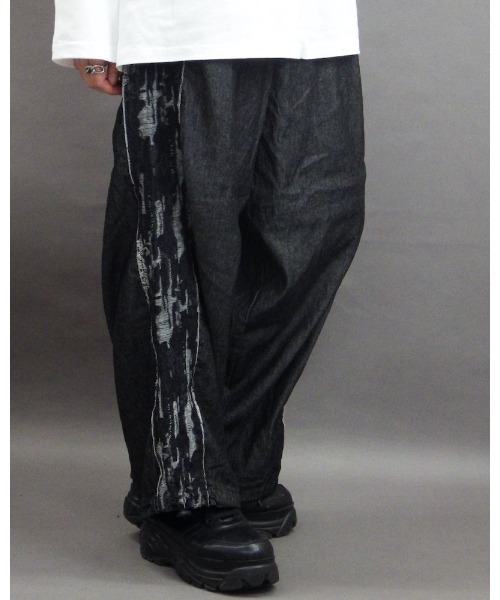 【Re:one】Wide side damage line black pants(MA)（その他パンツ）｜VIBGYOR（ヴィブジョー）