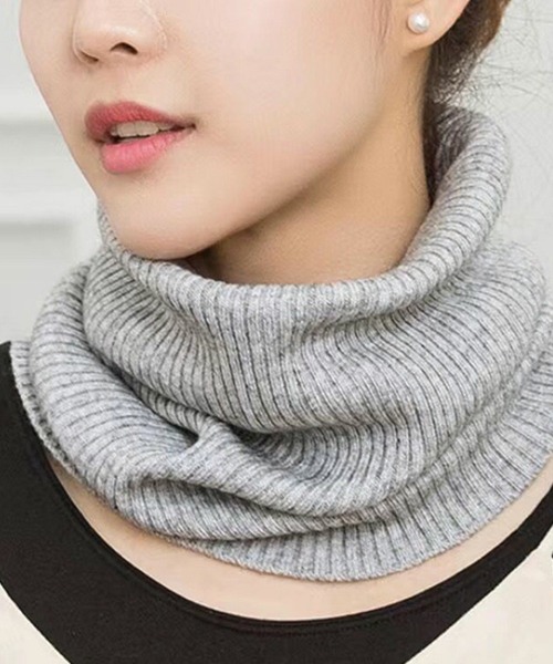 Felt-Maglietta(フェルトマリエッタ)の「リブ編みネックウォーマー(ネックウォーマー/スヌード・レディース・ダークグレー/ブラック/ブラウン/レッド/ベージュ/ホワイト/ライトグレー・FREE)」の4枚目の写真