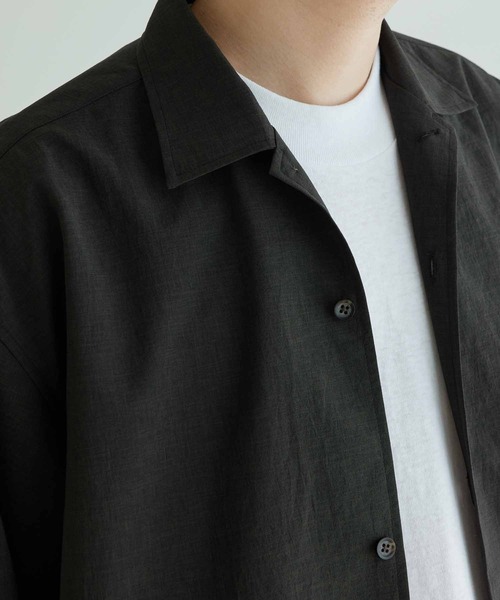 ADAM ET ROPE'（アダムエロペ）の「ワイドシルエット シャツ ジャケット / 速乾 / 冷感 / イージーケア / ユニセックス（ブルゾン・メンズ・ベージュ系その他2/ライトグリーン/ダークグリーン・L/S/M）」の18枚目の写真