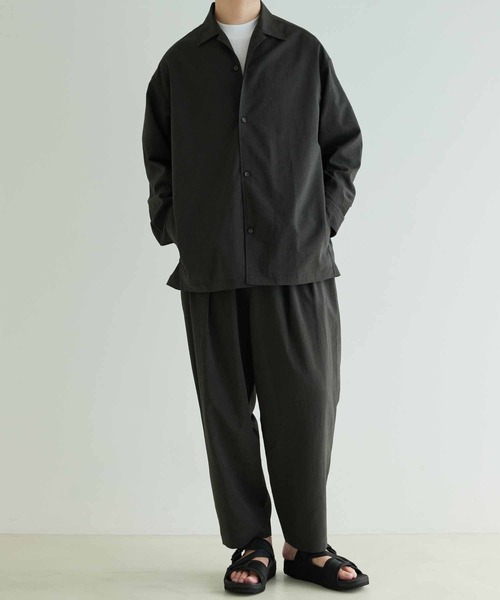 ADAM ET ROPE'（アダムエロペ）の「ワイドシルエット シャツ ジャケット / 速乾 / 冷感 / イージーケア / ユニセックス（ブルゾン・メンズ・ベージュ系その他2/ライトグリーン/ダークグリーン・L/S/M）」の14枚目の写真