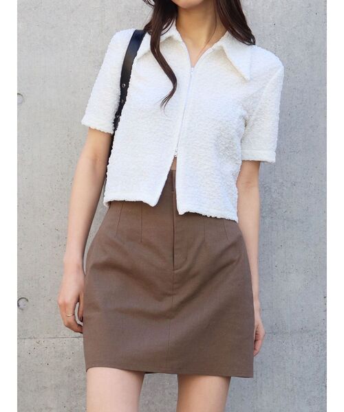 EMODA(エモダ)の「コンパクトジップシャツトップ(シャツ/ブラウス・レディース・その他/ホワイト/ブラック/ブルー・FREE)」の19枚目の写真