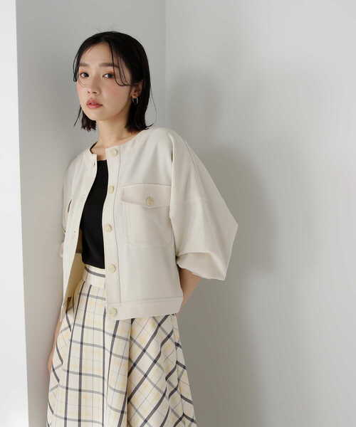 NATURAL BEAUTY BASIC(ナチュラルビューティーベーシック)の「◇【Oggi5月号掲載】ノーカラークロップドジャケット(ノーカラージャケット・レディース・オフホワイト/オレンジ・MEDIUM/SMALL)」の6枚目の写真