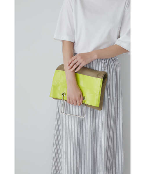 human woman（ヒューマンウーマン）の「◆カポックプリントバッグ（トートバッグ・レディース・イエロー/ホワイト・ﾌﾘ-）」の4枚目の写真