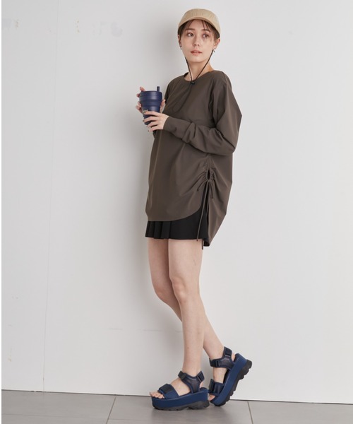 HELLY HANSEN(ヘリーハンセン)の「【emmi×HELLY HANSEN】W Water Rashguard Shirts ラッシュガード シャツ(Tシャツ/カットソー・レディース・ブラウン・FREE)」の8枚目の写真