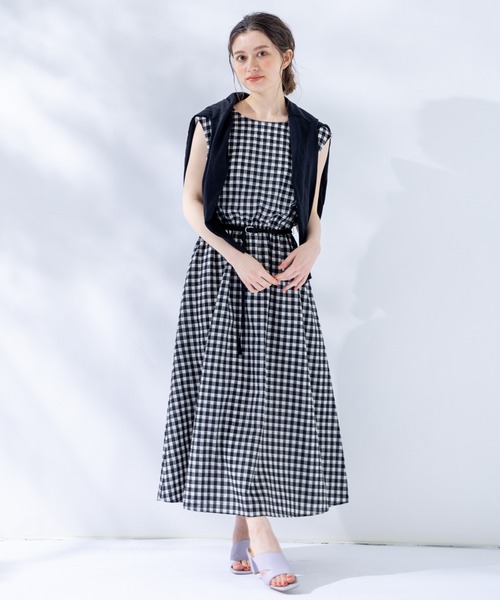 en recre(アンレクレ)の「【Nouque】ギンガムチェックフレンチスリーブワンピース(ワンピース・レディース・ブラック/マスタード・2)」の2枚目の写真