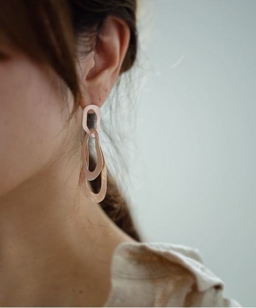 Ops.（オプス）の「ピアス大きめ ピアス 金属アレルギー対応 揺れるピアス シルバー925 ゴールド 【Kreo クレオ】（ピアス（両耳用）・レディース・シルバー/ピンクゴールド/イエローゴールド・ONE SIZE）」の13枚目の写真