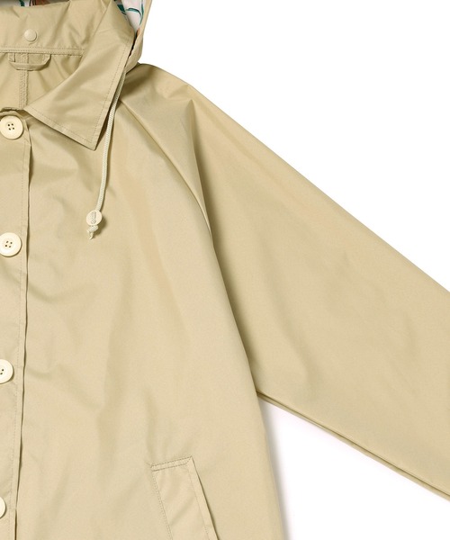 Wpc.（ダブリュピーシー）の「【一部店舗限定】【Wpc.】ラグランスリーブワークコート（レインコート/ポンチョ・レディース・ベージュ/ネイビー・FREE）」の5枚目の写真