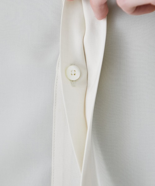 PUBLIC TOKYO(パブリックトウキョウ)の「ステッチシアーオーバーシャツ(シャツ/ブラウス・メンズ・ブラック/ライトベージュ・FREE)」の12枚目の写真