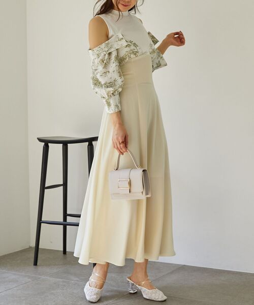 MAJESTIC LEGON（マジェスティックレゴン）の「ウエストきゅっと映えワンピ（ワンピース・レディース・ネイビー/ブラウン/アイボリー・MEDIUM）」の7枚目の写真