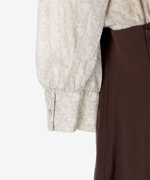 MAJESTIC LEGON（マジェスティックレゴン）の「ウエストきゅっと映えワンピ（ワンピース・レディース・ネイビー/ブラウン/アイボリー・MEDIUM）」の17枚目の写真