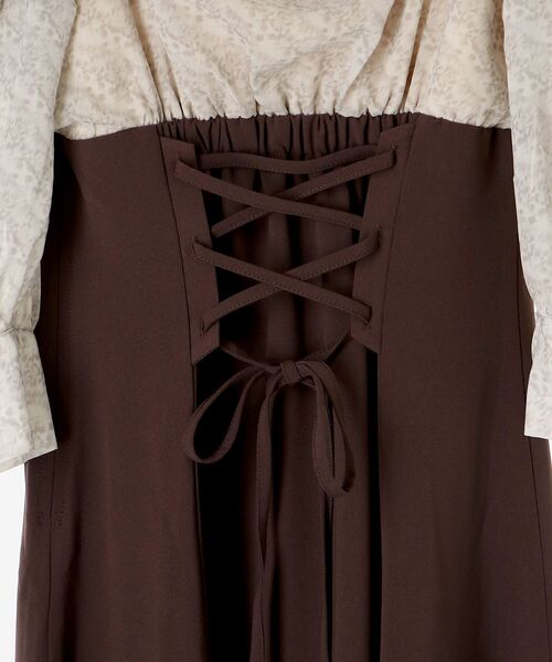 MAJESTIC LEGON（マジェスティックレゴン）の「ウエストきゅっと映えワンピ（ワンピース・レディース・ネイビー/ブラウン/アイボリー・MEDIUM）」の20枚目の写真