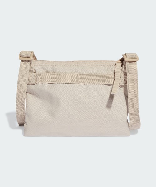 adidas（アディダス）の「アディカラー サコッシュバッグ / アディダスオリジナルス adidas Originals（ショルダーバッグ・メンズ・ブラック/ベージュ・FREE）」の6枚目の写真