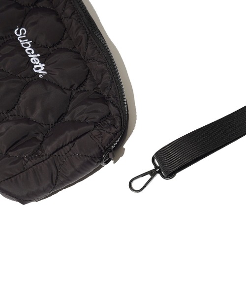 Subciety（サブサエティ）の「QUILTED BODY BAG（ボディバッグ/ウエストポーチ・メンズ・ブラック系その他/ブラック/オリーブ・FREE）」の10枚目の写真