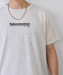 【GROOVY STORE】ロゴプリントTシャツ
