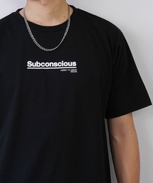【GROOVY STORE】ロゴプリントTシャツ