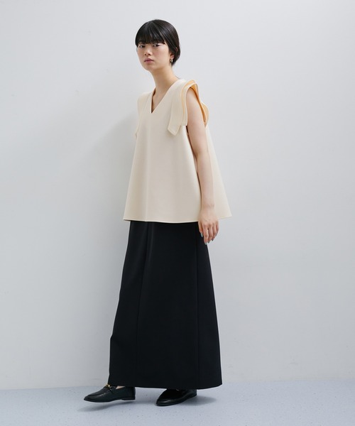 ADAM ET ROPE'（アダムエロペ）の「【サステナブル・セットアップ対応】フレアスリーブダンボールプルオーバー（Tシャツ/カットソー・レディース・ブラック/キナリ/ブルー系その他4・FREE）」の20枚目の写真