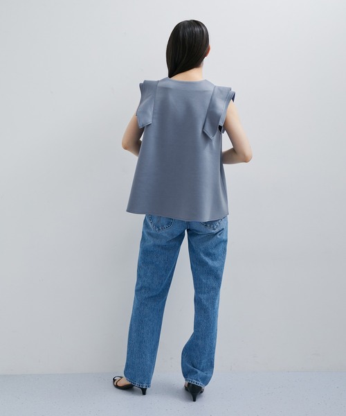 ADAM ET ROPE'（アダムエロペ）の「【サステナブル・セットアップ対応】フレアスリーブダンボールプルオーバー（Tシャツ/カットソー・レディース・ブラック/キナリ/ブルー系その他4・FREE）」の22枚目の写真