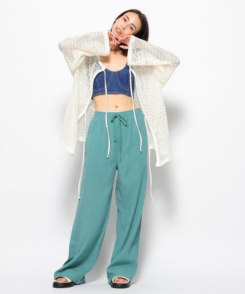 FOREVER 21（フォーエバー トゥエンティーワン）の「デニムビスチェ（ベスト・レディース・ブルー/ライトブルー・SMALL/MEDIUM）」の11枚目の写真