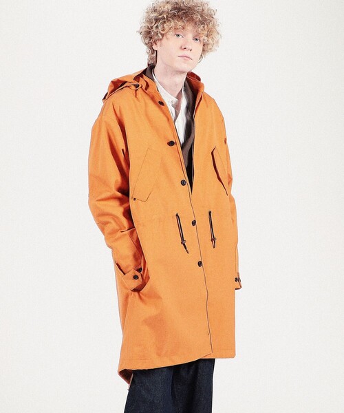 TOMORROWLAND (トゥモローランド)の「【別注】Norwegian Rain M65 parka コート(モッズコート・メンズ・オレンジ・M)」の2枚目の写真
