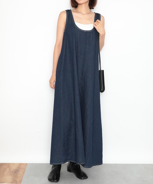 MAISON BREEZE(メゾンブリーズ)の「【MAISON BREEZE】リラックスデニムライクワンピース KNF019(ワンピース・レディース・ネイビー/サックスブルー・FREE)」の2枚目の写真