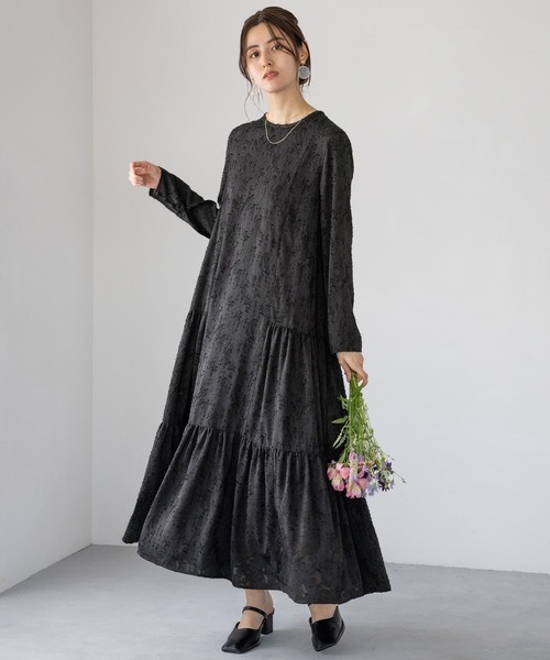 LEPSIM（レプシィム）の「ストラップスクエアミュール　961049（パンプス・レディース・オフホワイト/ブラック・MEDIUM/LARGE）」の5枚目の写真