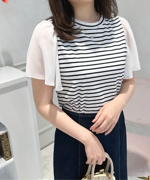apres jour(アプレジュール)の「フレアスリーブドッキングトップス【ZOZOTOWN限定アイテム】(Tシャツ/カットソー・レディース・レッド系その他/オフホワイト/ブラック系その他・フリー/X-LARGE)」の1枚目の写真