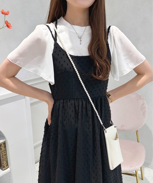 apres jour(アプレジュール)の「フレアスリーブドッキングトップス【ZOZOTOWN限定アイテム】(Tシャツ/カットソー・レディース・レッド系その他/オフホワイト/ブラック系その他・フリー/X-LARGE)」の7枚目の写真