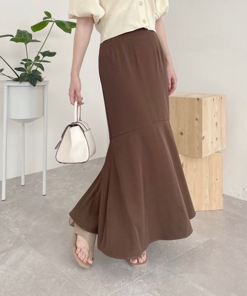 mysty woman（ミスティウーマン）の「【スタッフインフルエンサープロデュース】バックフレアハイウエストスカート 973640【MiO企画】（スカート・レディース・ブラック/ブラウン/ホワイト系その他/ベージュ・SMALL/MEDIUM/FREE）」の16枚目の写真