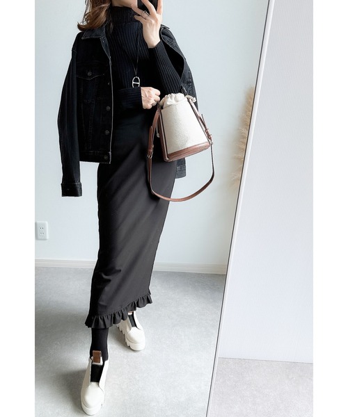 &. NOSTALGIA（アンドドットノスタルジア）の「【ZOZO限定】フリルヘムスリットタイトスカート（スカート・レディース・グレー/ブラック・FREE）」の9枚目の写真