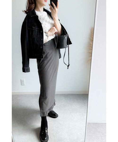 &. NOSTALGIA（アンドドットノスタルジア）の「【ZOZO限定】フリルヘムスリットタイトスカート（スカート・レディース・グレー/ブラック・FREE）」の5枚目の写真