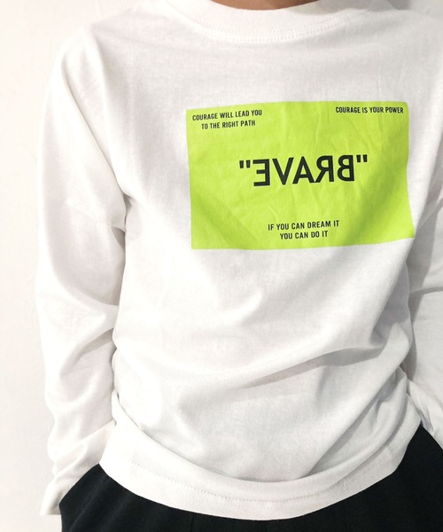 ZI-ON（ジーオン）の「ロゴデザインプリント長袖Tシャツ（Tシャツ/カットソー・キッズ・ホワイト系その他/ベージュ系その他2/ブラウン/ベージュ系その他/ホワイト系その他3/ブラック系その他3/オフホワイト/ブルー/ブラック系その他/杢グレー/ホワイト系その他2/ネイビー系/ブラック系その他4/ネイビー/モカ/ベージュ/ブラック/ブラウン系その他/ブラック系その他2/カーキ・120cm/110cm/130cm/140cm/150cm/160cm）」の3枚目の写真