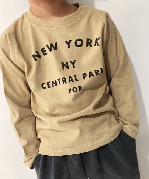 ZI-ON（ジーオン）の「ロゴデザインプリント長袖Tシャツ（Tシャツ/カットソー・キッズ・ホワイト系その他/ベージュ系その他2/ブラウン/ベージュ系その他/ホワイト系その他3/ブラック系その他3/オフホワイト/ブルー/ブラック系その他/杢グレー/ホワイト系その他2/ネイビー系/ブラック系その他4/ネイビー/モカ/ベージュ/ブラック/ブラウン系その他/ブラック系その他2/カーキ・120cm/110cm/130cm/140cm/150cm/160cm）」の16枚目の写真