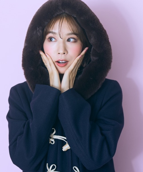 marun(マルン)の「<大きいサイズ> フェイクファーフードダッフルコート marun(ダッフルコート・レディース・ブラック/スモークピンク/アイボリー/ネイビー/キャメル・4L/L/3L/5L/LL)」の11枚目の写真