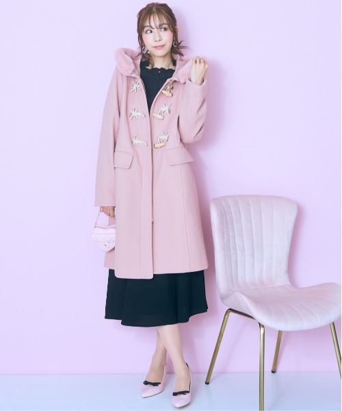 marun(マルン)の「<大きいサイズ> フェイクファーフードダッフルコート marun(ダッフルコート・レディース・ブラック/スモークピンク/アイボリー/ネイビー/キャメル・4L/L/3L/5L/LL)」の18枚目の写真